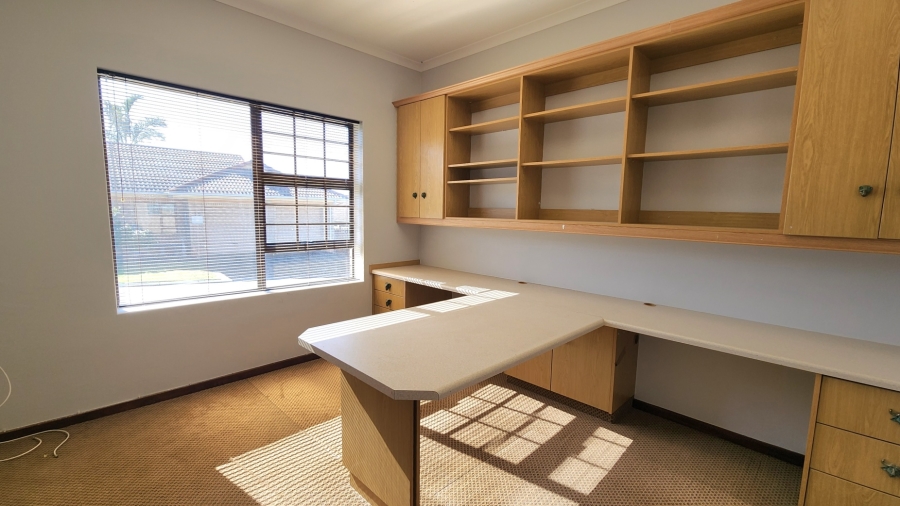 3 Bedroom Property for Sale in Linkside Western Cape